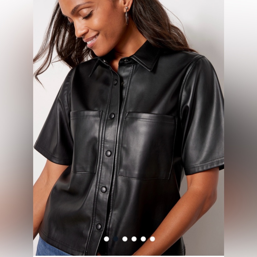 Evereve Quinn faux leather shirt Size M